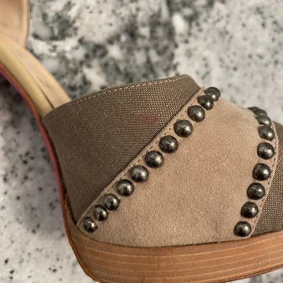 Christian Louboutin Beige Peep-Toe Heels with Red Soles - Picture 11 of 13